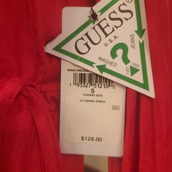 Nwt guess wrap dress in cherry size small - Picture 3 of 5
